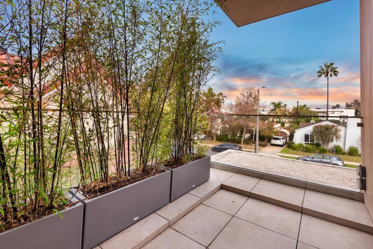 Luxurious 4br With Pool, Jacuzzi And Free Parking Holiday home Los Angeles