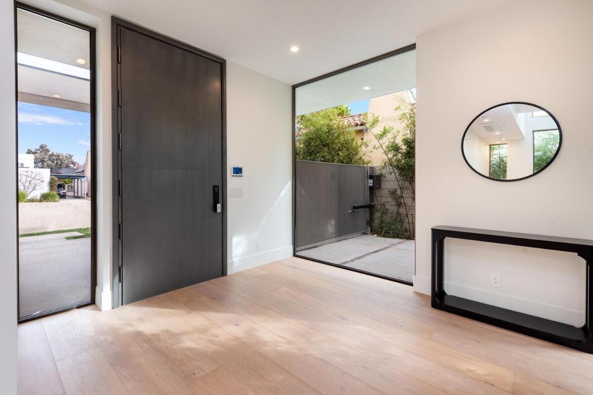 Luxurious 4br With Pool, Jacuzzi And Free Parking * Los Angeles