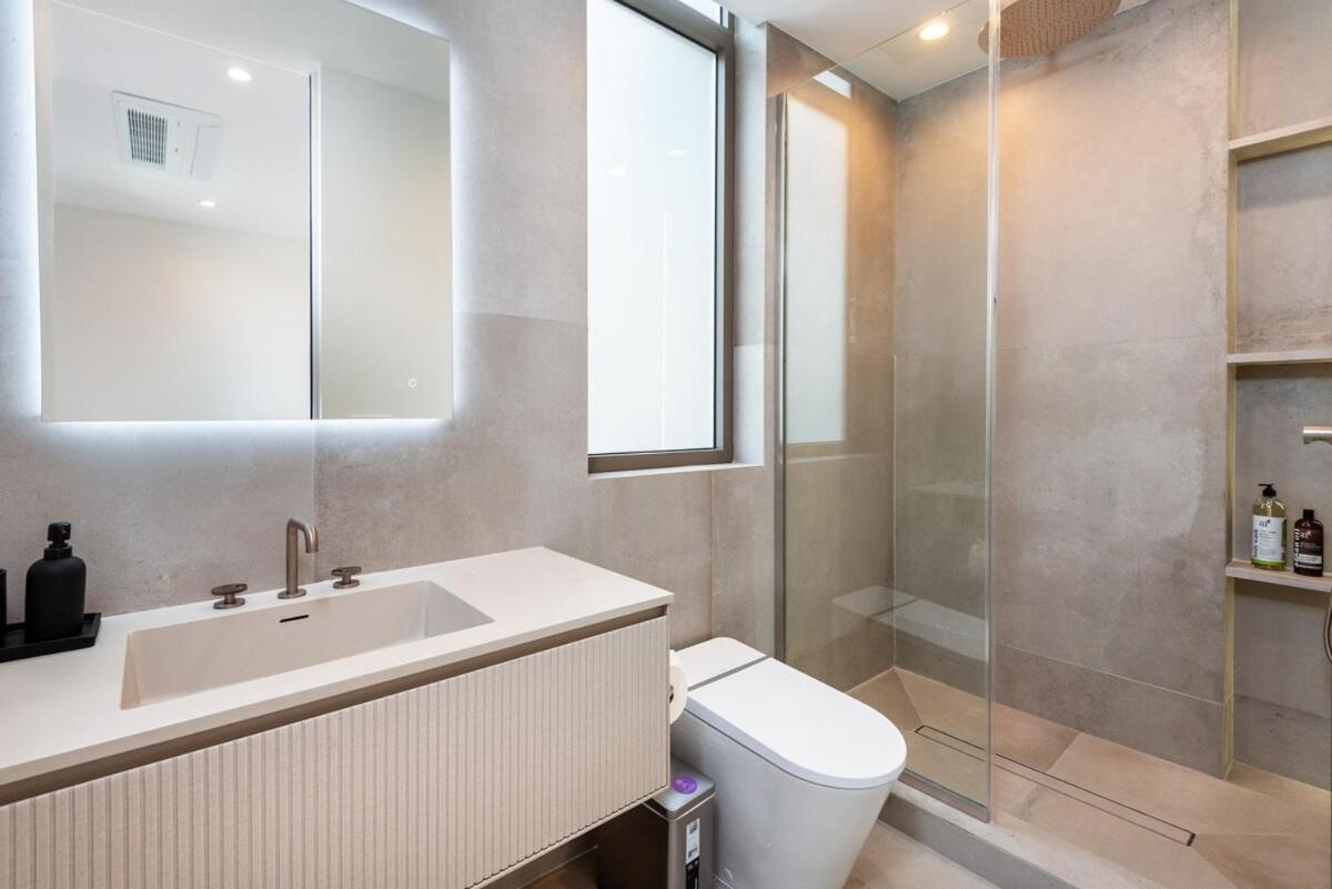 Luxurious 4br With Pool, Jacuzzi And Free Parking * Los Angeles